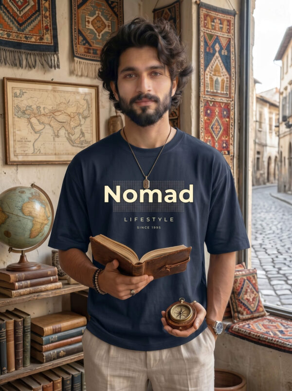 Nomad Minimalist Streetwear T-Shirt For Men In Navy Blue